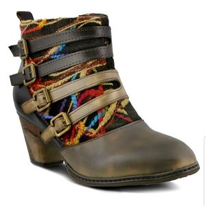 L'Artiste Spring Step Redding 2 Tone Leather Boots